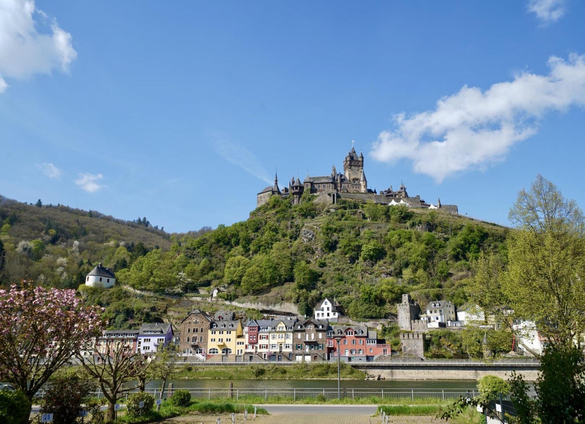 Apartments Haus Daniela Cochem Buitenkant foto